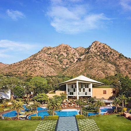 Taj Aravali Resort & Spa ウダイプル エクステリア 写真