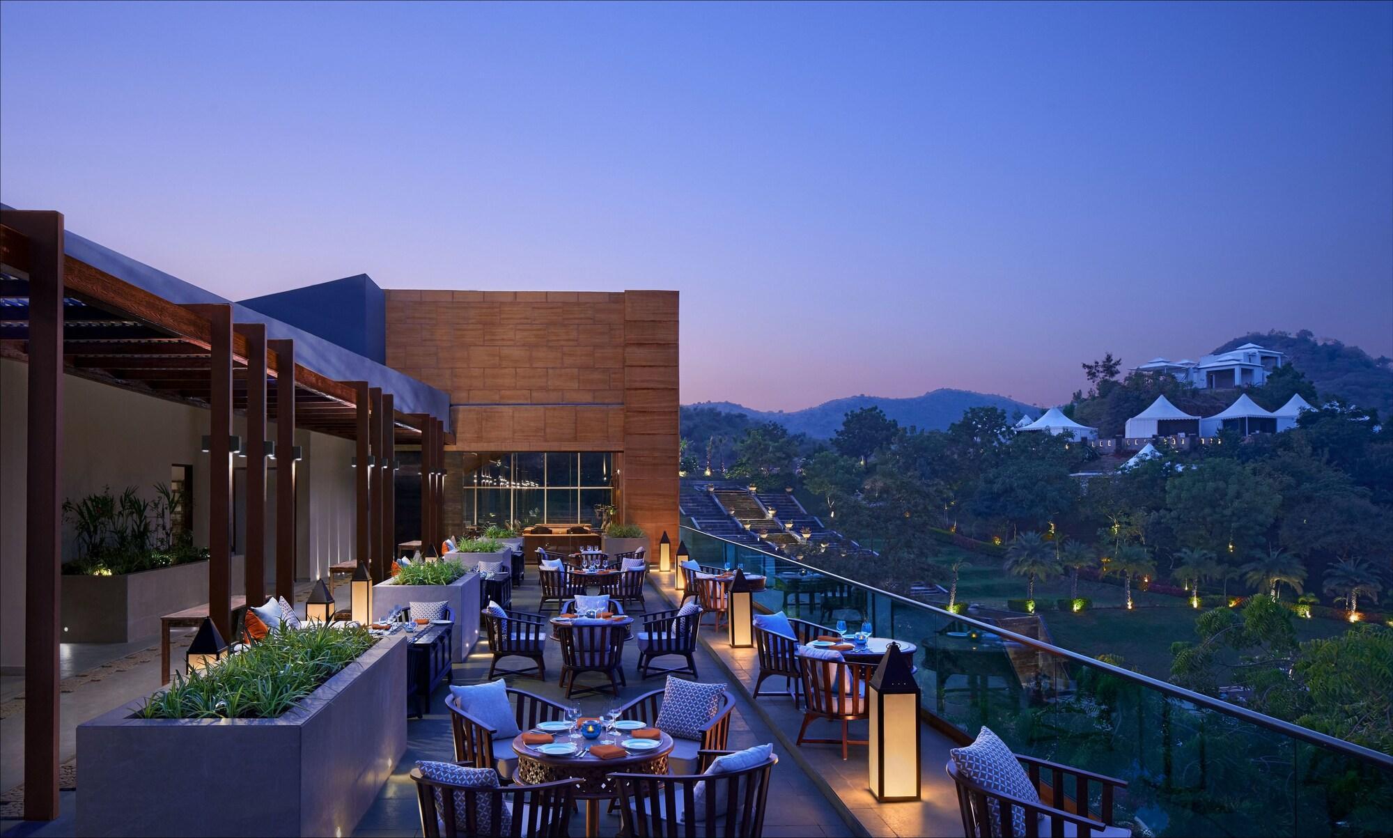 Taj Aravali Resort & Spa ウダイプル エクステリア 写真