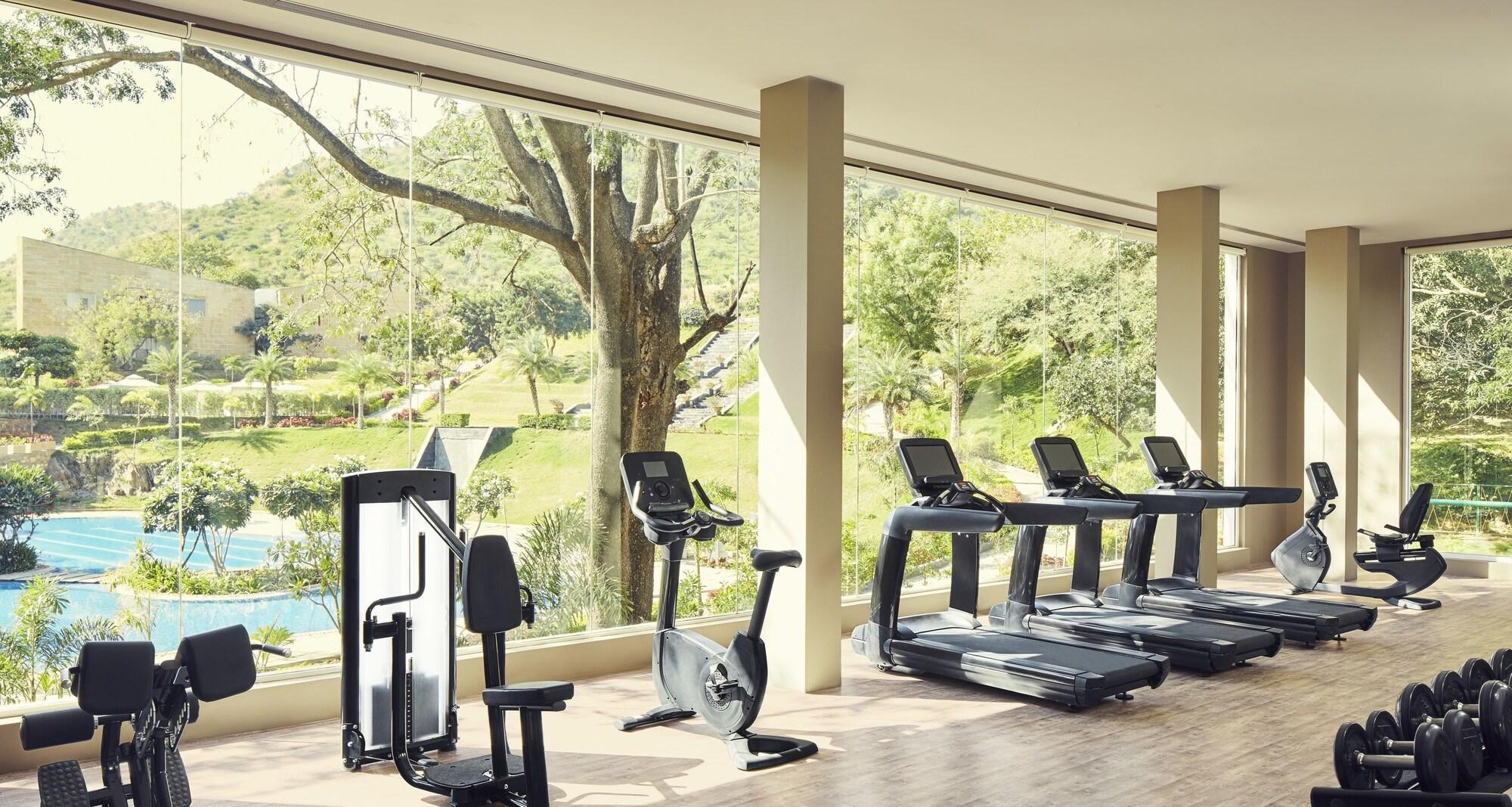 Taj Aravali Resort & Spa ウダイプル エクステリア 写真